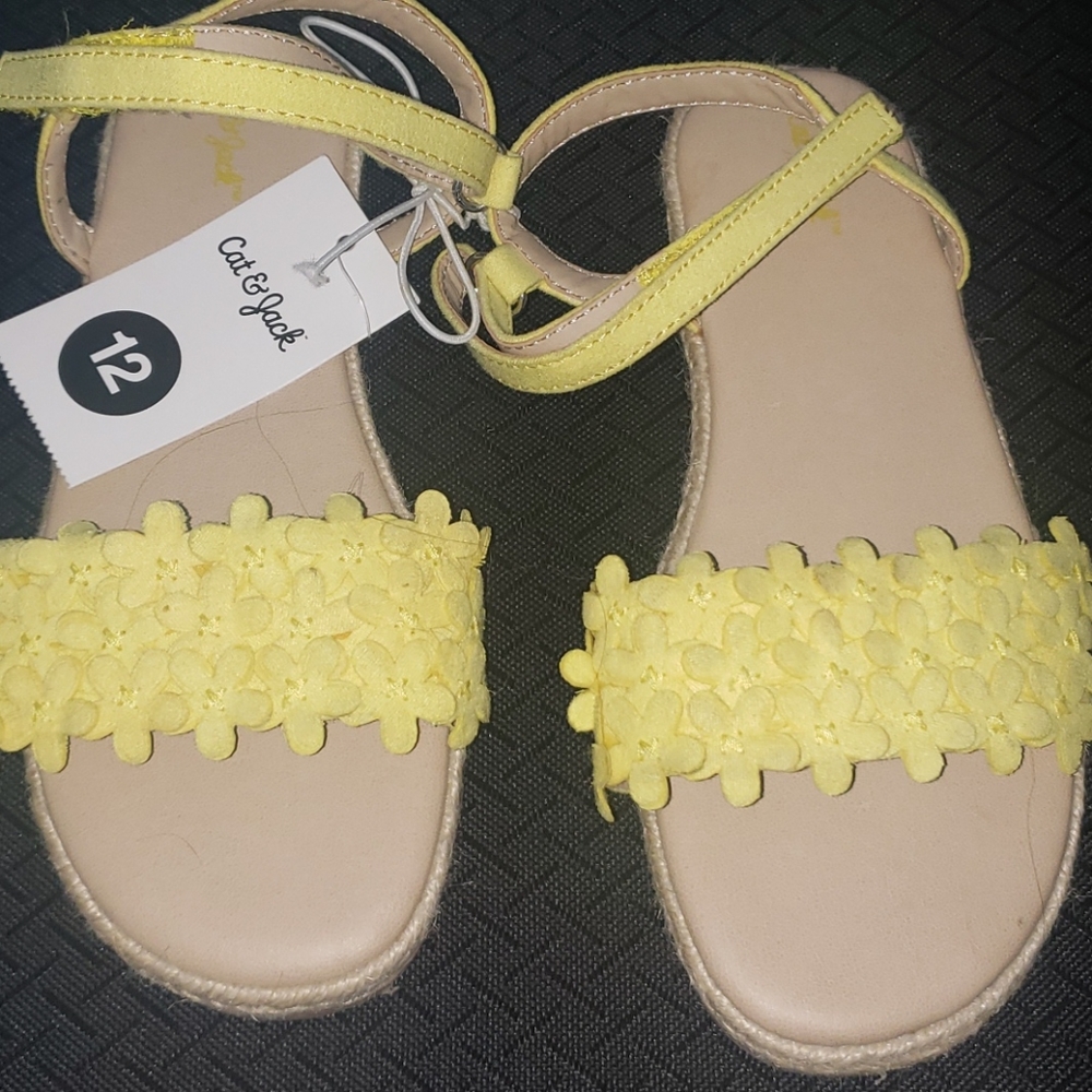 Cat & Jack Girl Sandals Yellow